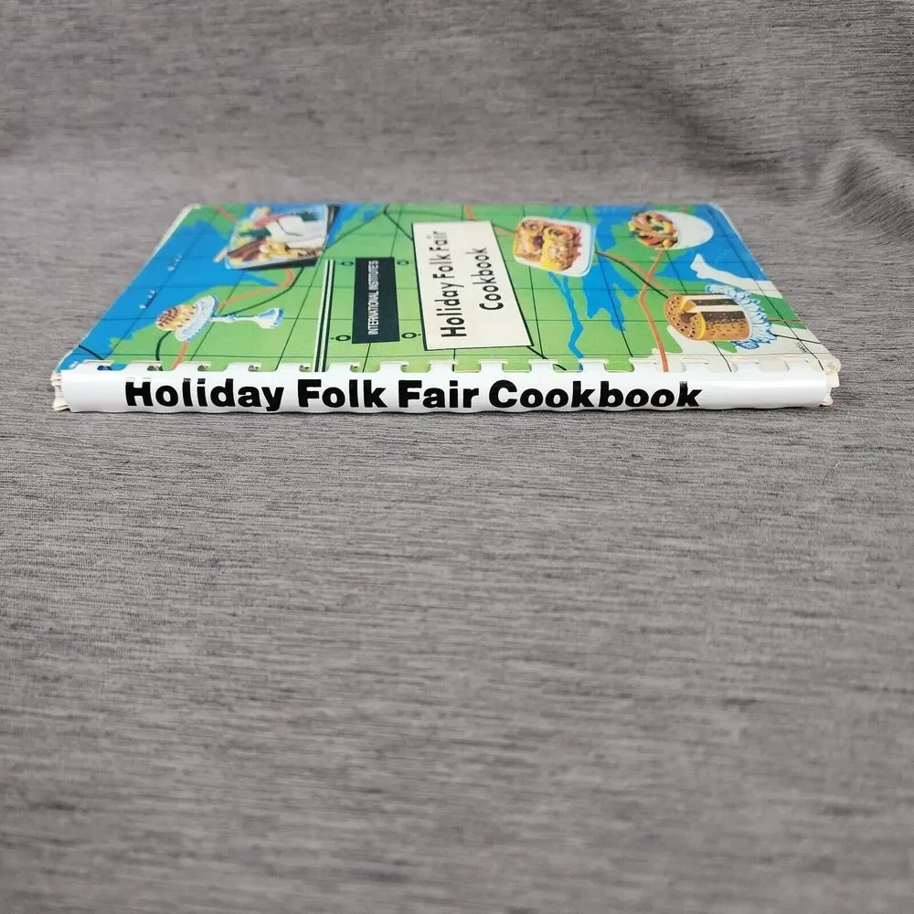 Holiday Folk Fair Cookbook Milwaukee Wisconsin Ethnic Recipes International - Picture 3 of 11